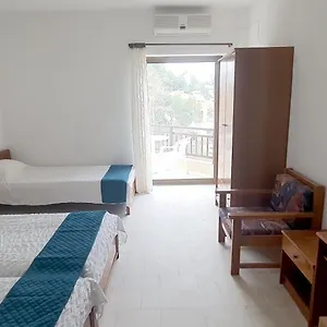 Pashos Hotel